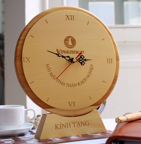 Cung cấp đồng hồ để bàn in logo uy tín, chất lượng Hải Phòng