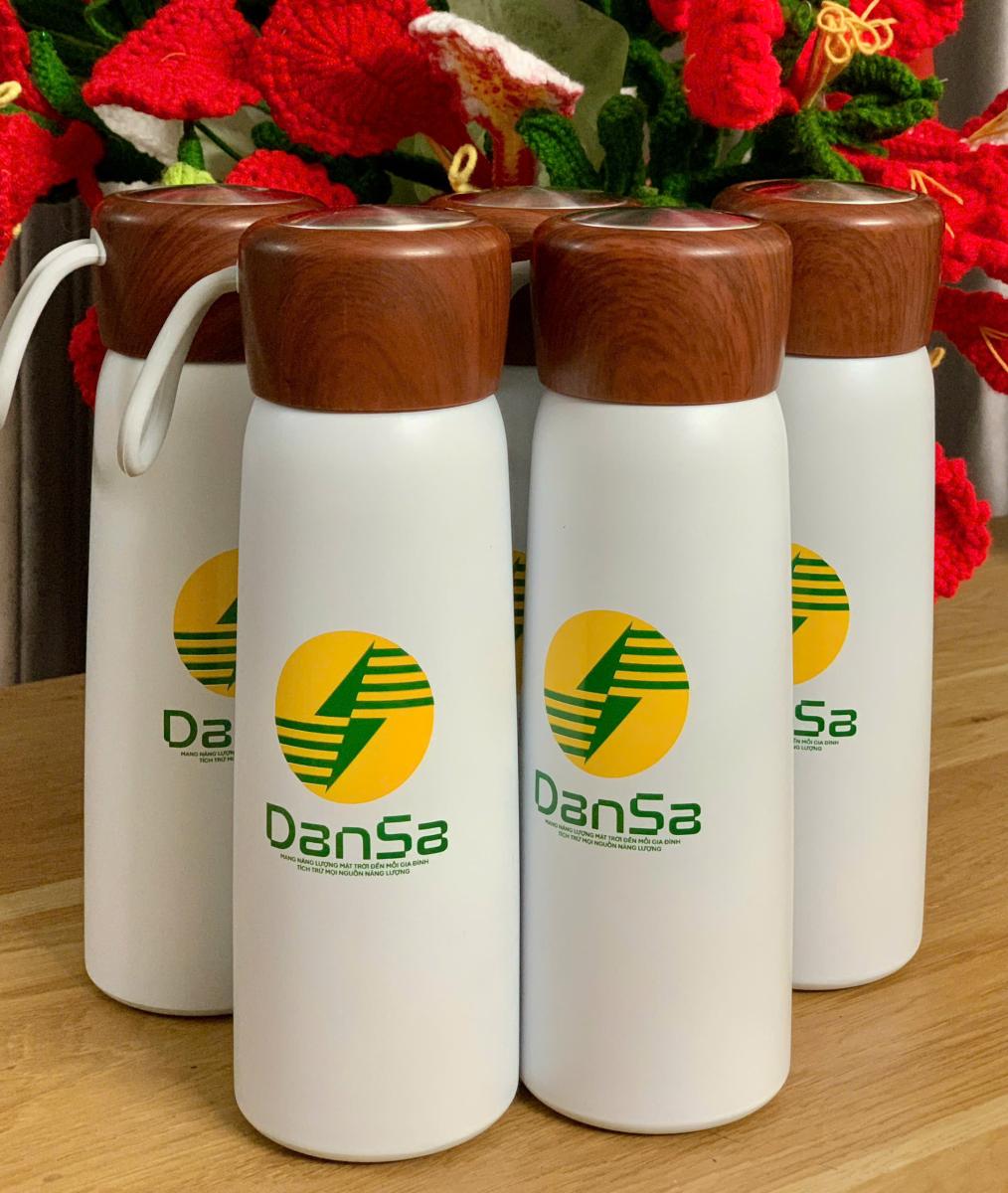 quà tặng Bảo Lợi còn nhận thiết kế và sản xuất quà tặng theo yêu cầu riêng của từng doanh nghiệp