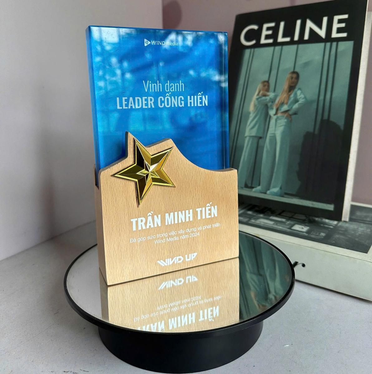 Cúp pha lê vinh danh- CPL047