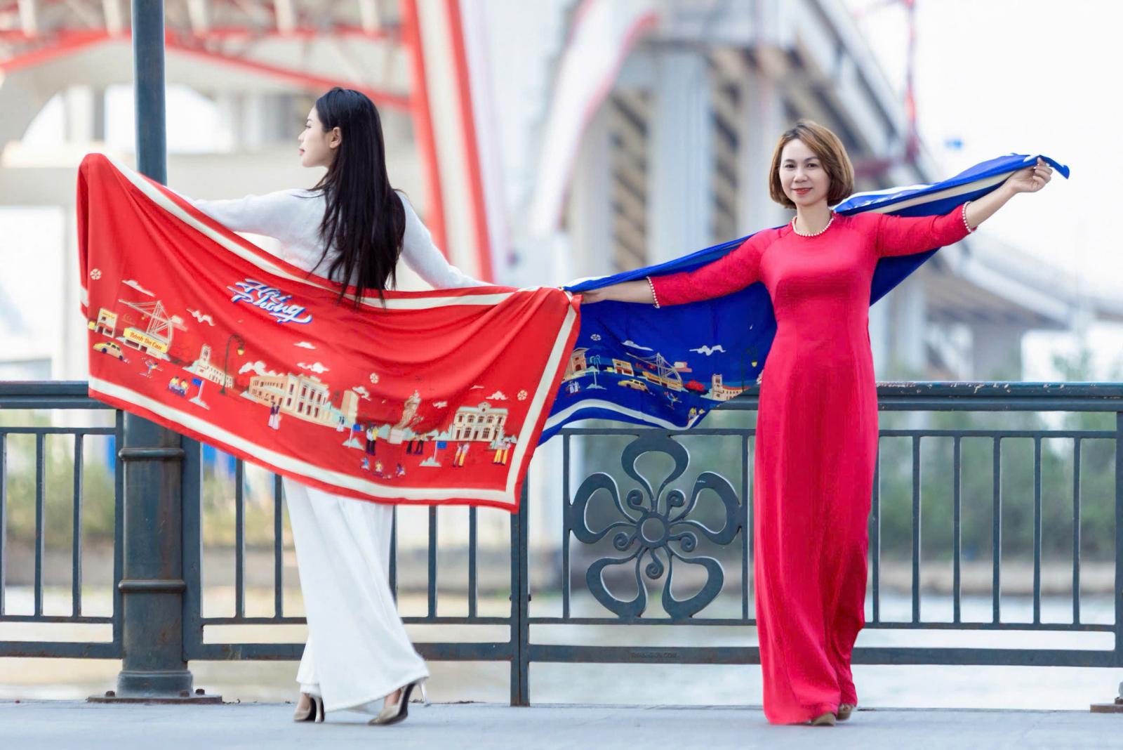 Khăn lụa – món quà thanh lịch dành cho mẹ và cô giáo